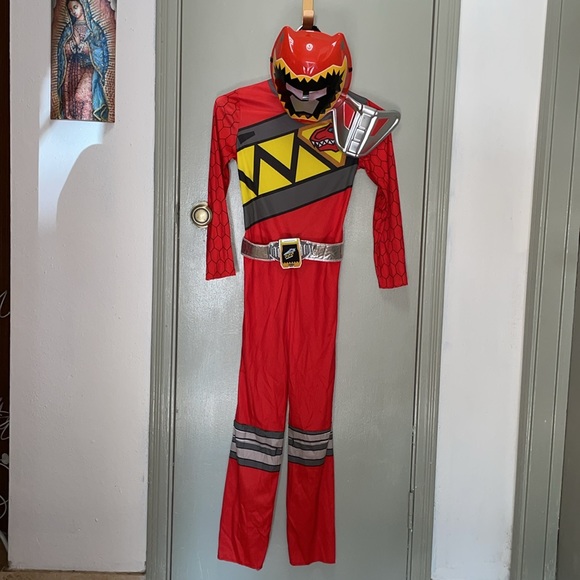 Red Ranger Dino Super Charge Classic Costume, Medium (7-8) New - Picture 10 of 17